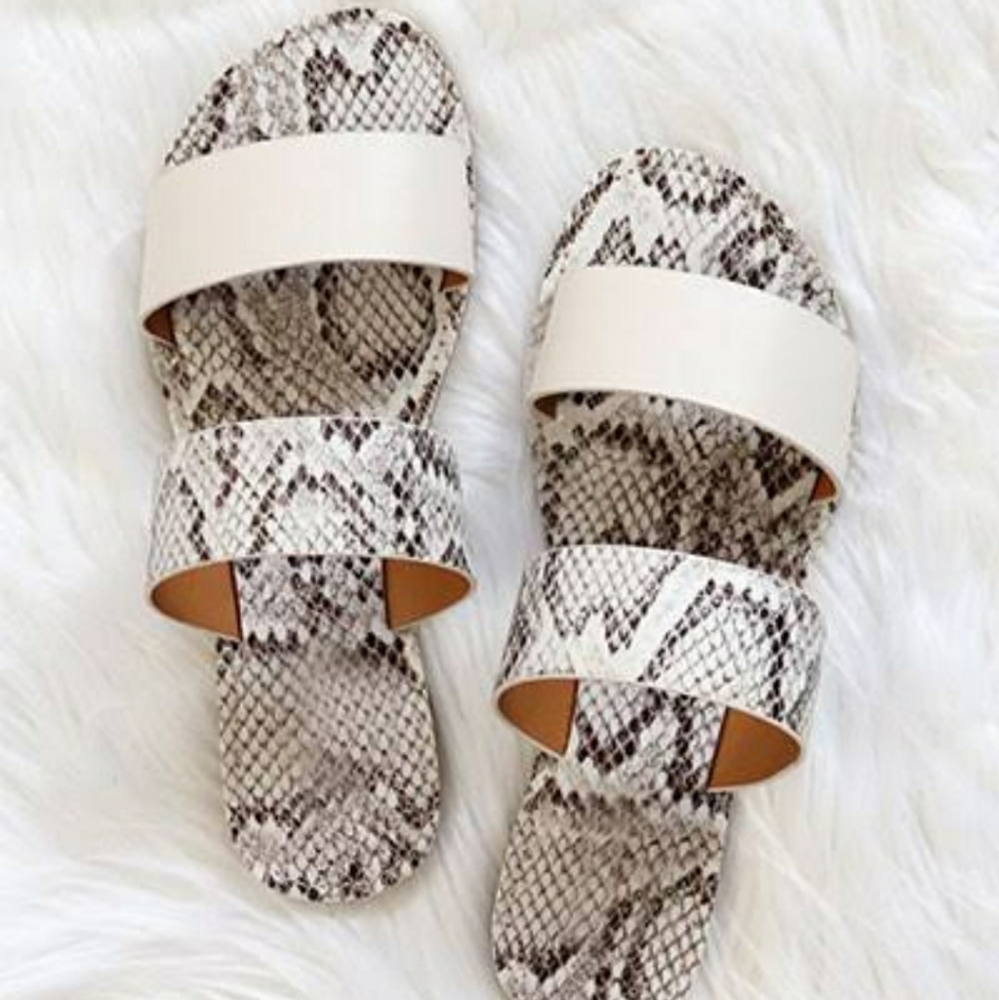 NIB Qupid snake print faux leather flat sandals